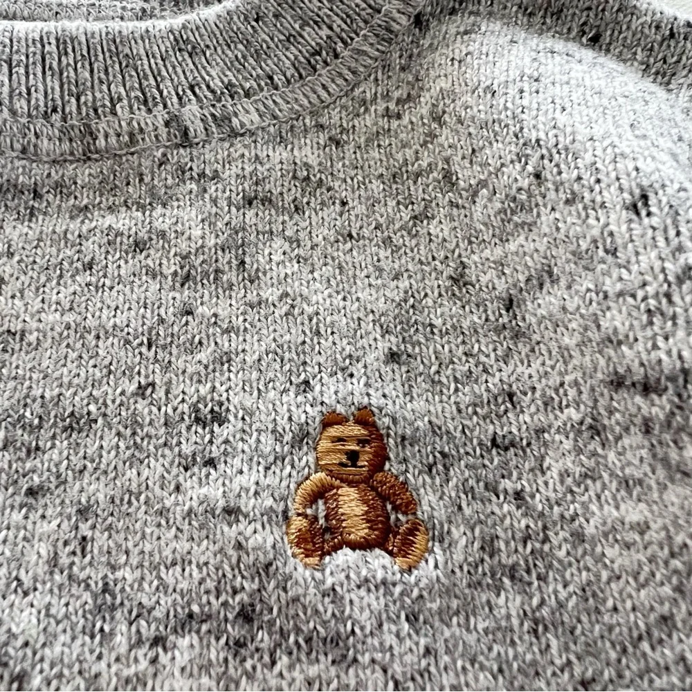 Baby Gap Crewneck Sweater Brannan Bear in Light Heather Grey Size 12-18 Months